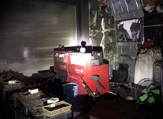 Hải Phòng: Kịp thời cứu 5 người mắc kẹt trong vụ cháy nhà dân lúc rạng sáng