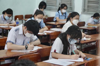 Bộ trưởng Nguyễn Kim Sơn phản hồi về kiến nghị 'không biến học sinh thành máy học'