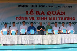Xã Xuân Mai (Hà Nội) triển khai ra quân tổng vệ sinh môi trường và phát động phong trào thi đua “Sáng - Xanh - Sạch - Đẹp”