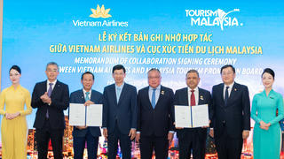 Vietnam Airlines ký kết hợp tác chiến lược với du lịch Malaysia