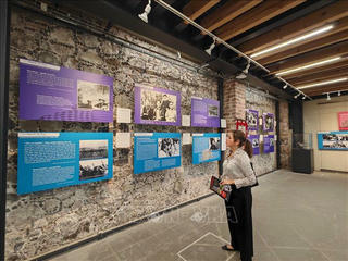 Triển lãm ảnh “Đội quân tóc dài” tại thủ đô Mexico City
