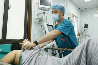 Cảnh báo những người có bệnh nền, người từng đột quỵ hết sức cẩn trọng khi thời tiết nắng nóng