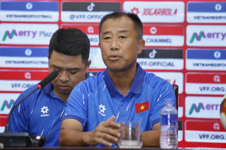 Huấn luyện viên U23 nữ Việt Nam: "Tôi không thấy áp lực và mục tiêu của chúng tôi là phải có thành tích tốt nhất”