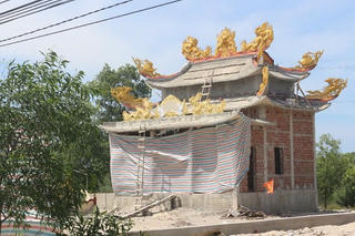 Hàng loạt nhà thờ họ ‘mọc’ trên đất rừng sản xuất ở Quảng Trị, chính quyền tìm giải pháp xử lý