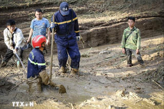 Những trưởng bản, trưởng làng quên mình cứu dân trong bão lũ