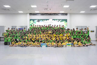 Khi trẻ em tổ chức trại hè cho... trẻ em