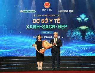 Long Châu đồng hành lan toả tinh thần 'Xanh - Sạch - Đẹp' trong ngành y tế