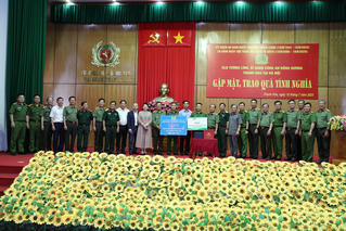 Câu lạc bộ Tướng lĩnh, sĩ quan Công an đồng hương Thanh Hóa tại Hà Nội:  
Hướng về quê nhà bằng nghĩa tình đồng hương và trách nhiệm xã hội                                                        
