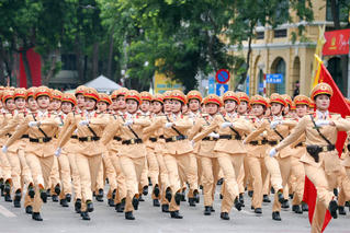 Ấn tượng màn diễu binh, diễu hành của 3.000 cán bộ chiến sĩ Công an Thủ đô