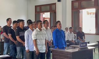 Tuyên án các đối tượng hủy hoại rừng, khai thác cát trái phép ở Đắk Lắk
