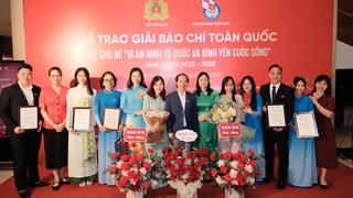Giải C - Giải Báo chí toàn quốc "Vì An ninh tổ quốc, vì bình yên cuộc sống" - Xin tri ân những người quản giáo thầm lặng