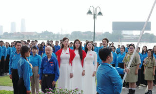 Thiêng liêng Lễ chào cờ “Tôi yêu Tổ quốc tôi” tại TP Hồ Chí Minh