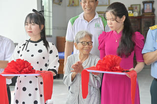 Niềm vui của Mẹ Thi trong ngôi nhà mới