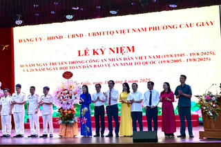 Phường Cầu Giấy tổ chức kỷ niệm 80 năm Ngày truyền thống CAND và 20 năm Ngày hội Toàn dân bảo vệ An ninh Tổ quốc