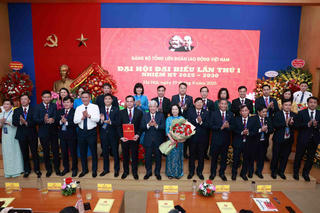 Đảng bộ Tổng Liên đoàn Lao động Việt Nam: Cần thực hiện thật tốt 
công tác chính trị, tư tưởng