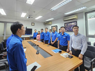 Thiêng liêng Lễ chào cờ “Tôi yêu Tổ quốc tôi”của tuổi trẻ Báo Pháp luật Việt Nam