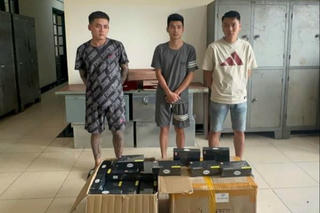 Bắt 03 đối tượng trộm gần 140 máy tính tại Cảng hàng không quốc tế Nội Bài