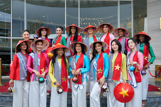 Dàn Hoa hậu quốc tế hào hứng trải nghiệm du lịch, khám phá ẩm thực Việt 