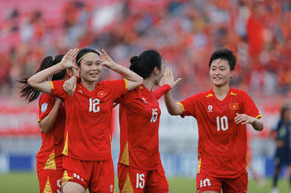 Đội tuyển bóng đá nữ Việt Nam: Già đã thấm mệt, trẻ chưa trưởng thành