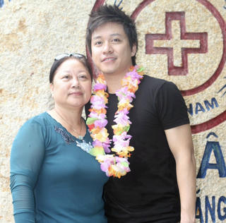 Tuấn Hưng sẽ viết tặng mẹ bài hát về đạo Hiếu trong mùa Vu lan