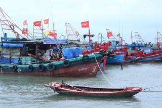 Hà Tĩnh chủ động xả tràn hồ chứa, ứng phó với bão số 5