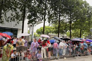 Lưu ý người dân khi xem diễu binh, diễu hành dưới mưa