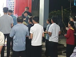 Nghệ An: Điện rò rỉ trong lúc gia cố mái nhà khiến một người tử vong