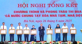Lào Cai vinh dự đón nhận Huân chương Lao động hạng Ba vì thành tích xóa nhà tạm, nhà dột nát