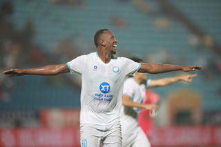 Hai câu lạc bộ của Ninh Bình chơi thăng hoa