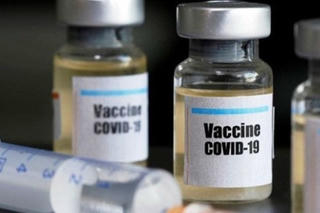 FDA giới hạn đối tượng được tiêm vaccine phòng Covid-19 