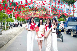 Các xã, phường ở Lai Châu rực sắc cờ đỏ sao vàng trước thềm đại lễ Quốc khánh