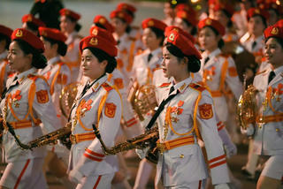 Âm vang hào hùng của nữ Quân nhạc Việt Nam