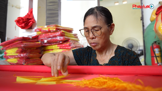 Lá cờ đỏ sao vàng – Niềm tự hào từ bàn tay người thợ làng Từ Vân