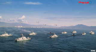 Biển cả khải hoàn: Bản tráng ca lực lượng vũ trang trên biển