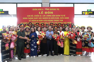 Quê hương đón chào đoàn cán bộ, chiến sĩ Quảng Trị hoàn thành xuất sắc nhiệm vụ A80