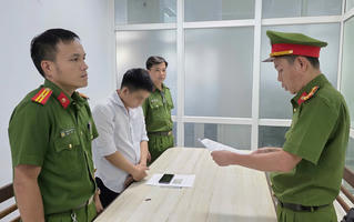 Điểm tin Pháp luật ngày 05/09/2025: Bắt nhân viên chiếm đoạt hơn 1,7 tỷ đồng tiền bảo hiểm