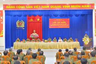 Để lực lượng bảo vệ an ninh trật tự cơ sở thực sự là "cánh tay nối dài" của ngành công an