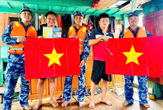 Bộ Tư lệnh Vùng Cảnh sát biển 1 nỗ lực chung tay gỡ “thẻ vàng” thủy sản