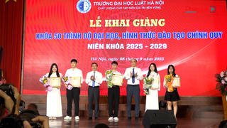 Trường Đại học Luật Hà Nội: Khai giảng khoá 50 hệ Đại học chính quy