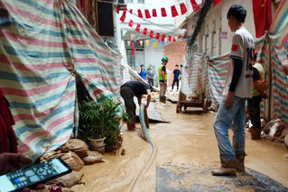 Bùn lại trào lên từ dự án metro Nhổn - ga Hà Nội