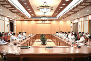 Bộ Chính trị cho ý kiến dự thảo văn kiện Đại hội Đảng bộ tỉnh Đồng Nai