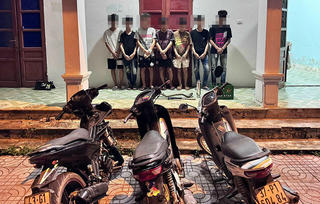 Xử lý nhóm 'quái xế' tuổi teen lạng lách, thách thức người đi đường