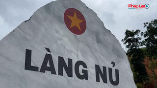 Nghẹn ngào lễ tưởng niệm các nạn nhân thiệt mạng trong trận lũ quét tại Làng Nủ