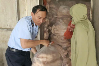 Thu giữ 3.500 kg xương bò không rõ nguồn gốc chuẩn bị tuồn ra thị trường