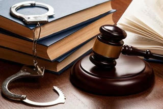 Vướng mắc về miễn trách nhiệm hình sự khi có sự thay đổi về pháp luật