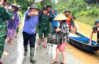 Người lính biên phòng gan dạ và cuộc chiến sinh tử giữa dòng lũ dữ