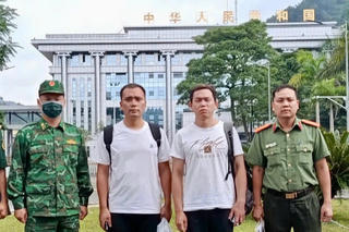 Trục xuất 2 đối tượng người nước ngoài nhập cảnh trái phép vào Quảng Trị