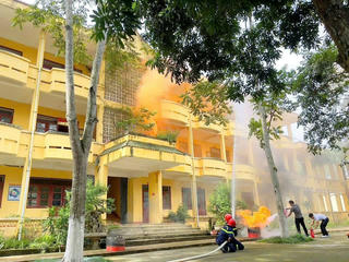 Lào Cai: Tuyên truyền, thực hành chữa cháy, cứu nạn cứu hộ cho hơn 2.000 học sinh