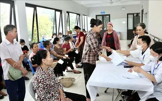 Bản tin tổng hợp 14/09: Trên 60.000 người dân Hà Nội được khám, quản lý sức khỏe miễn phí