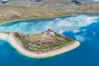 Khám phá vẻ đẹp yên bình ở 'ngôi chùa cô đơn nhất thế giới'
